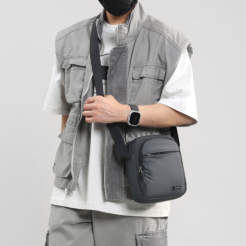 Men Climbing Crossbody Bag Out - đánh giá và giá Cycling Commute Training